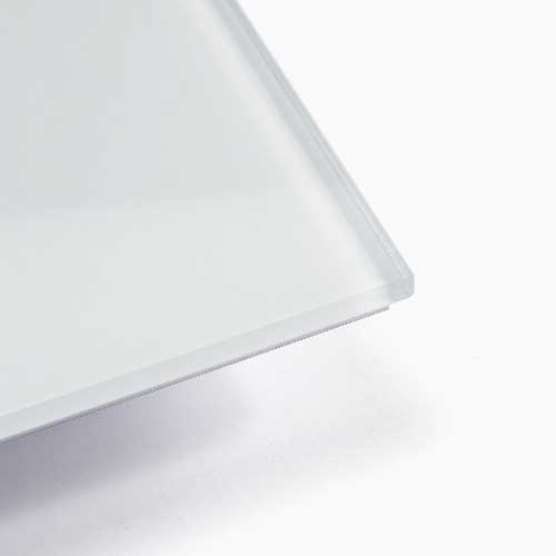 infrarotheizung-glas-weiss-detail-ecke