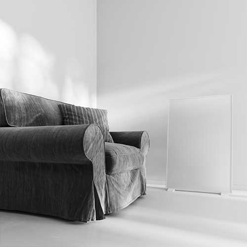Sofa und Infrarot-Standheizung