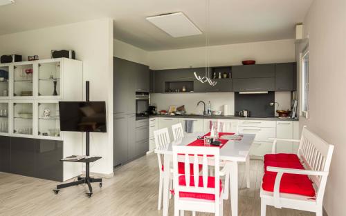 Infrarotheizung an der Decke im Tiny House